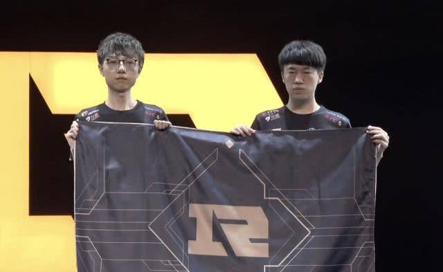 突破2亿美 突破2亿美