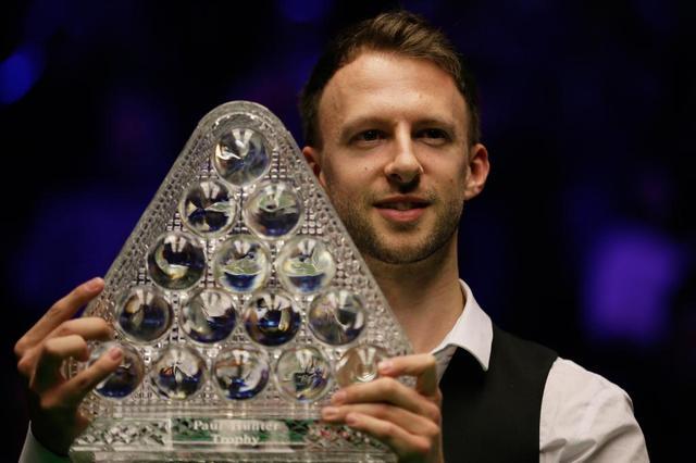 保障冰面质 保障冰面质